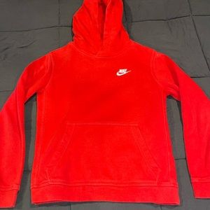 Nike Boys Club Fleece Pullover Hoodie Size YL in Red
